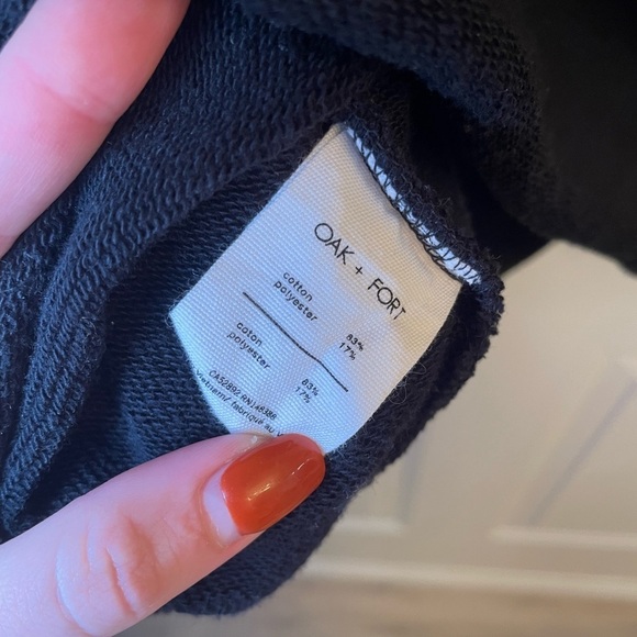 OAK + FORT - Oversized Black Cropped Crewneck - Picture 4 of 4